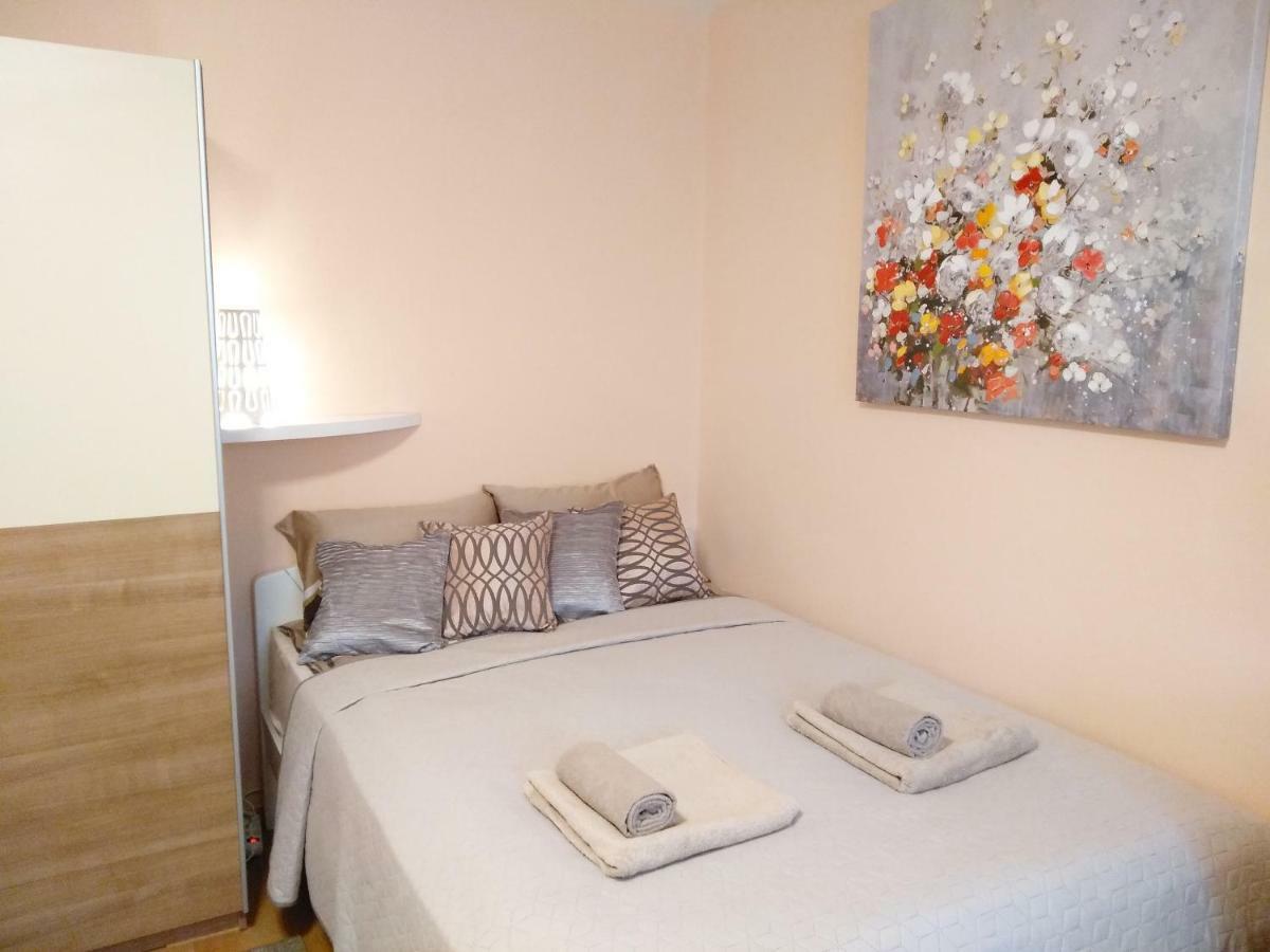 Sunray Studio Apartment ซาเกร็บ ภายนอก รูปภาพ